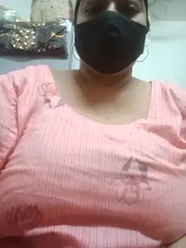 Snapshot of zeepe19 chatting on March 18, 2026, 5:05 pm zeepe19 online show from March 18, 2026, 5:05 pm