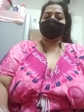 Snapshot of zeepe19 chatting on April 5, 2026, 8:39 pm zeepe19 online show from April 5, 2026, 8:39 pm