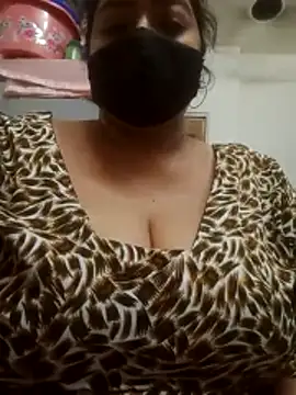 Snapshot of zeepe19 chatting on April 8, 2026, 9:42 am zeepe19 online show from April 8, 2026, 9:42 am