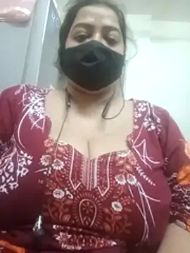 Snapshot of zeepe19 chatting on April 10, 2026, 6:34 pm zeepe19 online show from April 10, 2026, 6:34 pm