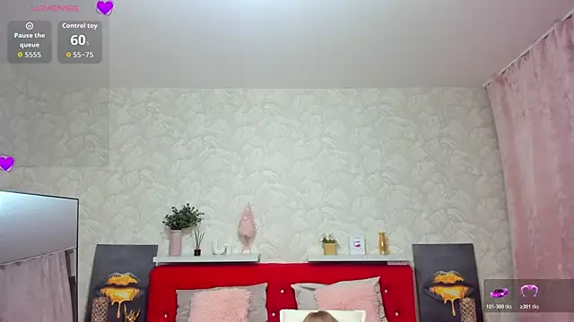 Snapshot of KattyPeachX chatting on November 8, 2025, 1:17 am KattyPeachX online show from November 8, 2025, 1:17 am