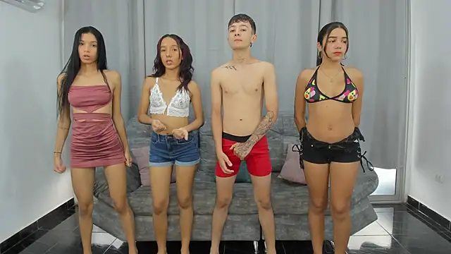 twinss sexxx online show from January 9, 2025, 8:22 pm