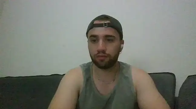 Snapshot of TomAlex chatting on December 14, 2024, 2:01 am TomAlex online show from December 14, 2024, 2:01 am