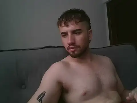 Snapshot of TomAlex chatting on May 5, 2026, 1:19 pm TomAlex online show from May 5, 2026, 1:19 pm