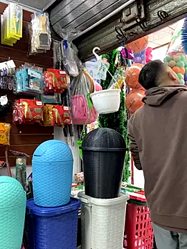 Snapshot of JuanZapata33 chatting on November 29, 2025, 8:56 pm JuanZapata33 online show from November 29, 2025, 8:56 pm