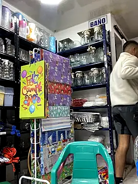 Snapshot of JuanZapata33 chatting on December 3, 2025, 9:57 pm JuanZapata33 online show from December 3, 2025, 9:57 pm