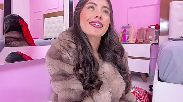 alysonJackson online show from December 4, 2025, 7:44 pm