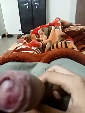 weeif online show from December 8, 2024, 7:11 pm