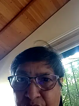 Snapshot of florecita69 chatting on February 17, 2025, 9:08 pm florecita69 online show from February 17, 2025, 9:08 pm