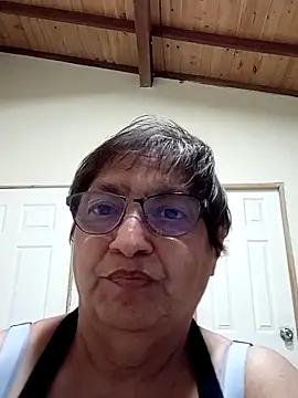 Snapshot of florecita69 chatting on March 20, 2025, 2:08 am florecita69 online show from March 20, 2025, 2:08 am