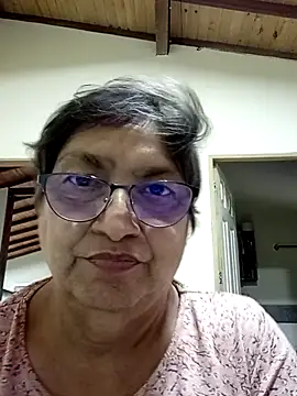 Snapshot of florecita69 chatting on March 22, 2025, 10:04 pm florecita69 online show from March 22, 2025, 10:04 pm