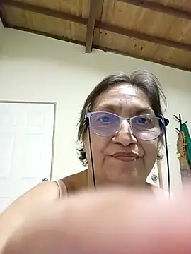 Snapshot of florecita69 chatting on October 15, 2025, 2:22 am florecita69 online show from October 15, 2025, 2:22 am