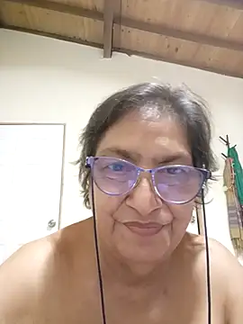 Snapshot of florecita69 chatting on October 16, 2025, 2:40 pm florecita69 online show from October 16, 2025, 2:40 pm