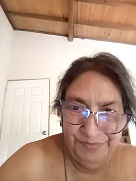 Snapshot of florecita69 chatting on November 5, 2025, 3:12 pm florecita69 online show from November 5, 2025, 3:12 pm