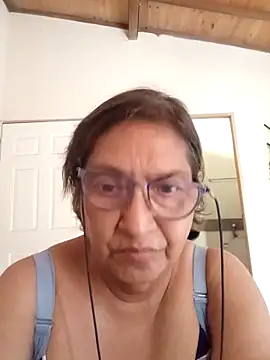 Snapshot of florecita69 chatting on November 11, 2025, 2:28 pm florecita69 online show from November 11, 2025, 2:28 pm