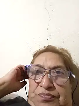 Snapshot of florecita69 chatting on November 28, 2025, 12:46 am florecita69 online show from November 28, 2025, 12:46 am