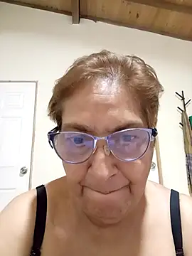 Snapshot of florecita69 chatting on December 3, 2025, 3:10 pm florecita69 online show from December 3, 2025, 3:10 pm