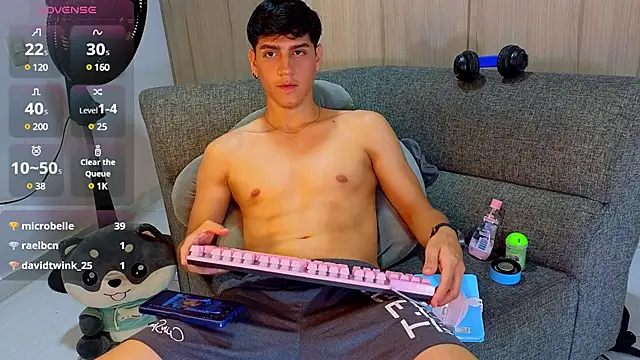 zackary 0 online show from January 24, 2025, 8:23 am