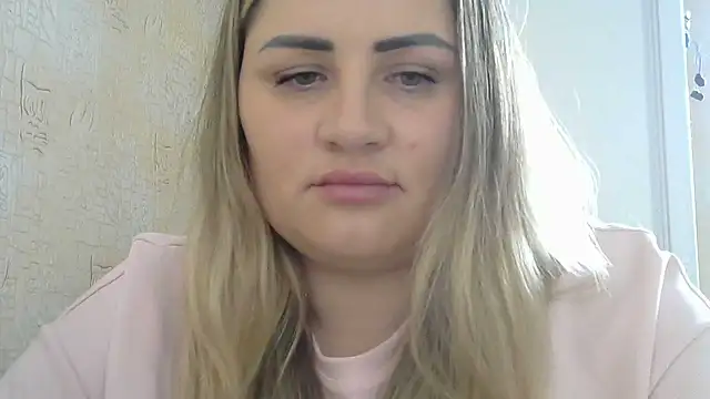 Snapshot of Honeydew-Waves chatting on May 27, 2026, 7:49 am Honeydew-Waves online show from May 27, 2026, 7:49 am