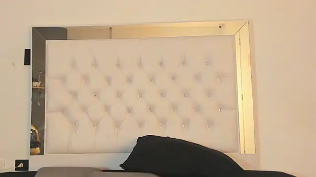 Snapshot of brendamaz chatting on December 18, 2025, 11:38 am brendamaz online show from December 18, 2025, 11:38 am