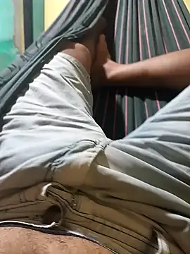 Snapshot of 1995eduardo chatting on February 4, 2025, 12:51 am 1995eduardo online show from February 4, 2025, 12:51 am