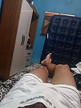 Snapshot of 1995eduardo chatting on February 5, 2025, 1:44 pm 1995eduardo online show from February 5, 2025, 1:44 pm