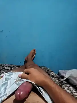 Snapshot of 1995eduardo chatting on February 6, 2025, 9:32 am 1995eduardo online show from February 6, 2025, 9:32 am