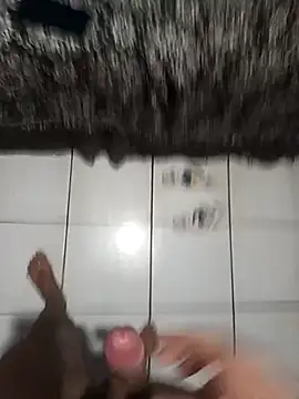 Snapshot of 1995eduardo chatting on March 4, 2025, 1:55 am 1995eduardo online show from March 4, 2025, 1:55 am