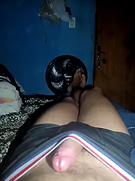 Snapshot of 1995eduardo chatting on March 9, 2025, 8:51 am 1995eduardo online show from March 9, 2025, 8:51 am