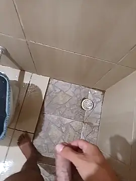 Snapshot of 1995eduardo chatting on March 12, 2025, 7:28 pm 1995eduardo online show from March 12, 2025, 7:28 pm