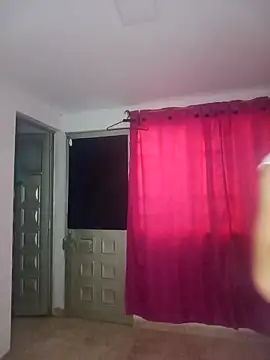 giuliana andrade online show from February 13, 2025, 12:54 pm