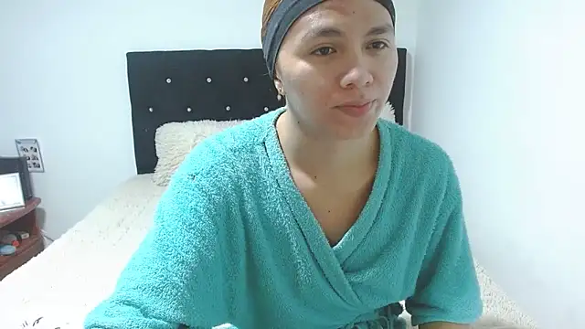 giuliana andrade online show from October 25, 2025, 12:18 am