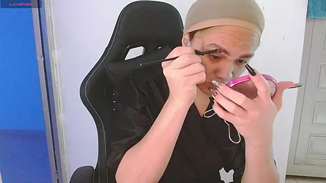 giuliana andrade online show from February 17, 2026, 12:29 am