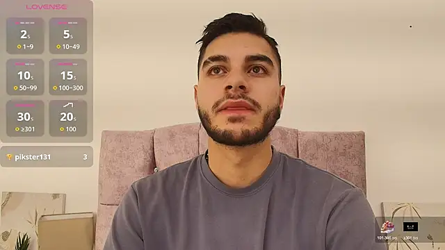 Snapshot of Amadeo_Wild chatting on November 3, 2025, 3:35 pm Amadeo Wild online show from November 3, 2025, 3:35 pm