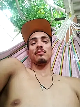 Snapshot of jeremy_scott chatting on September 24, 2025, 7:50 pm jeremy scott online show from September 24, 2025, 7:50 pm