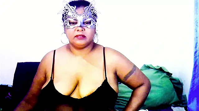 Mysterylady143 online show from January 13, 2026, 7:30 pm