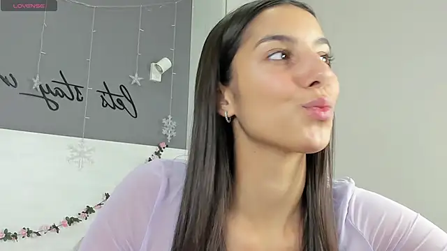 Snapshot of Maria__Candy chatting on November 14, 2025, 4:22 am Maria Candy online show from November 14, 2025, 4:22 am