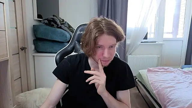 Snapshot of spaisenok chatting on February 7, 2026, 9:13 am spaisenok online show from February 7, 2026, 9:13 am