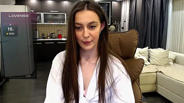 Snapshot of Doll_Jasmine_ chatting on June 3, 2026, 9:53 pm Doll Jasmine online show from June 3, 2026, 9:53 pm