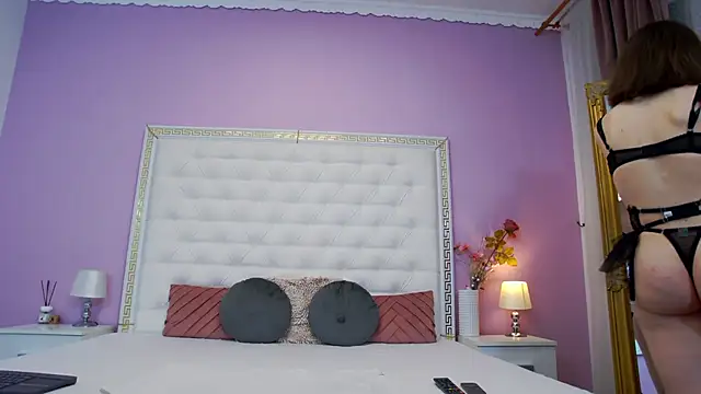 Snapshot of Lenna_Paul chatting on January 14, 2026, 5:13 am Lenna Paul online show from January 14, 2026, 5:13 am