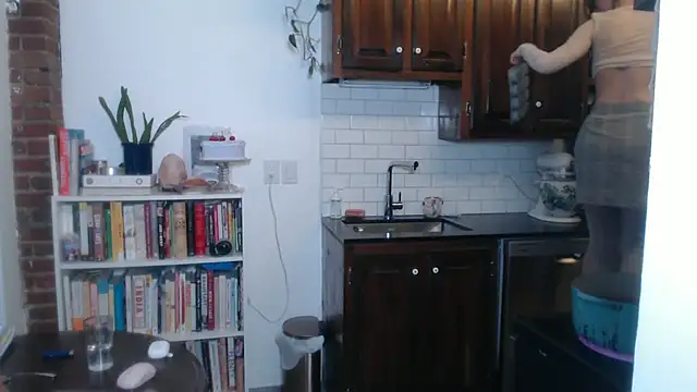 Snapshot of MaeDaybaby chatting on February 18, 2025, 11:41 pm MaeDaybaby online show from February 18, 2025, 11:41 pm