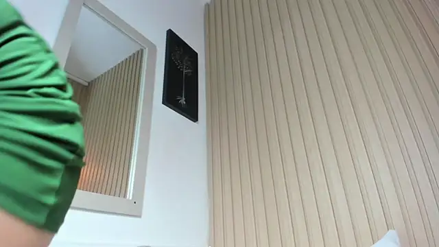 emma collson online show from March 23, 2025, 2:37 am