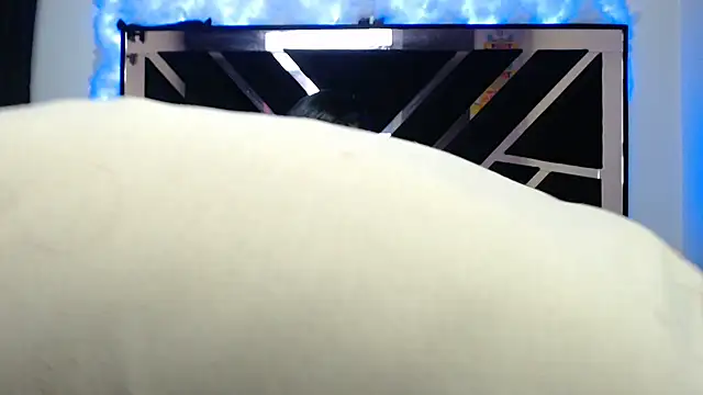 Snapshot of Brianna_Trans00 chatting on February 28, 2026, 3:51 am Brianna Trans00 online show from February 28, 2026, 3:51 am