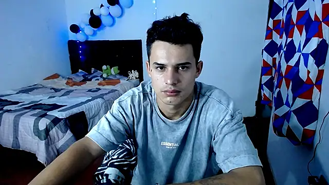 Snapshot of freddy_romas chatting on January 6, 2026, 2:15 am freddy romas online show from January 6, 2026, 2:15 am