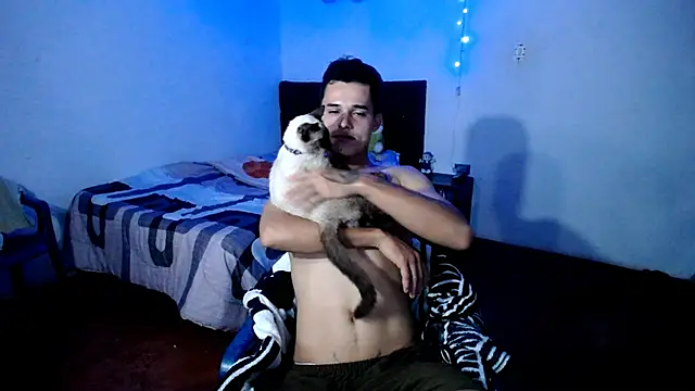 Snapshot of freddy_romas chatting on January 10, 2026, 12:18 pm freddy romas online show from January 10, 2026, 12:18 pm