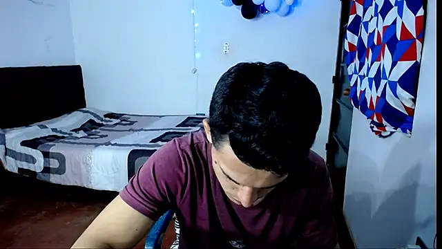 Snapshot of freddy_romas chatting on February 10, 2026, 2:37 am freddy romas online show from February 10, 2026, 2:37 am