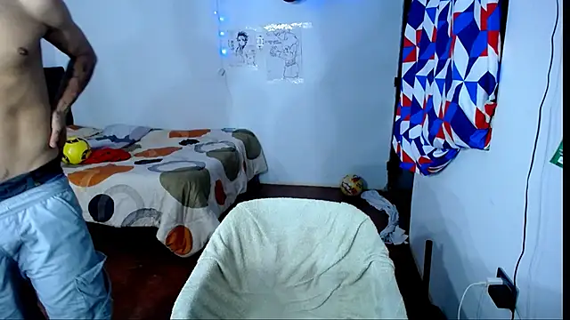 Snapshot of freddy_romas chatting on February 26, 2026, 1:04 am freddy romas online show from February 26, 2026, 1:04 am