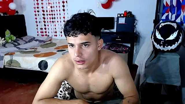 Snapshot of freddy_romas chatting on April 15, 2026, 11:39 am freddy romas online show from April 15, 2026, 11:39 am