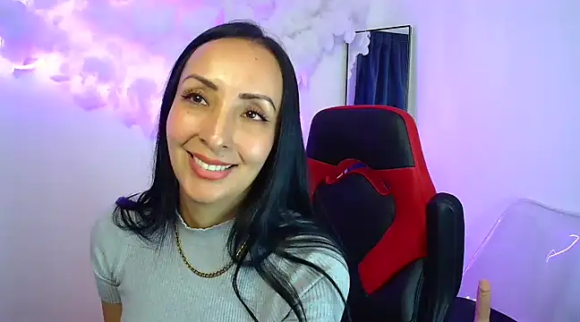 yaralyminjo2 online show from December 11, 2024, 8:07 pm