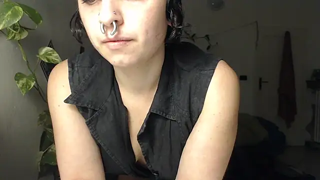 kinkyspirali online show from December 13, 2025, 8:58 pm